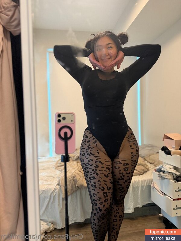 Aroomi Kim, aroomikim, aroomikimkr, aroomikimm, https: Scurgeri de nuduri OnlyFans Fotografie #170