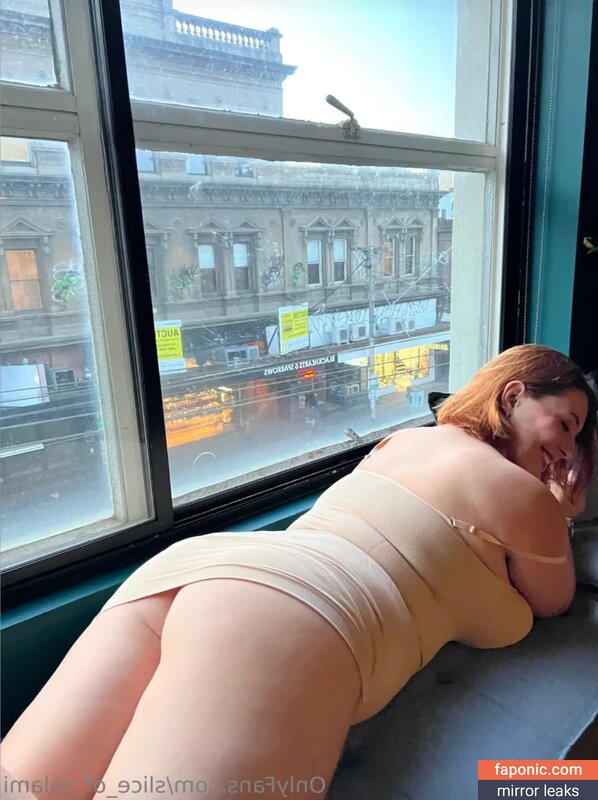 Bel Larcombe / Slice_of_salami_, Bel Larcombe slice_of_salami_, bel_larcombe_ Scurgeri de nuduri OnlyFans Fotografie #98