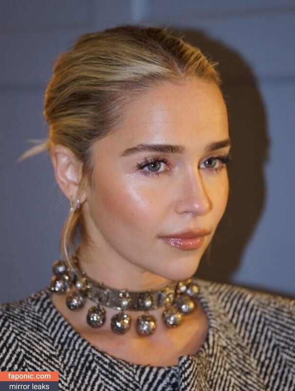 Emilia Clarke, clarkeyxo, emilia_clarke, emiliaclarke, emiliaclarkecentral, https: Scurgeri de nuduri OnlyFans Fotografie #307
