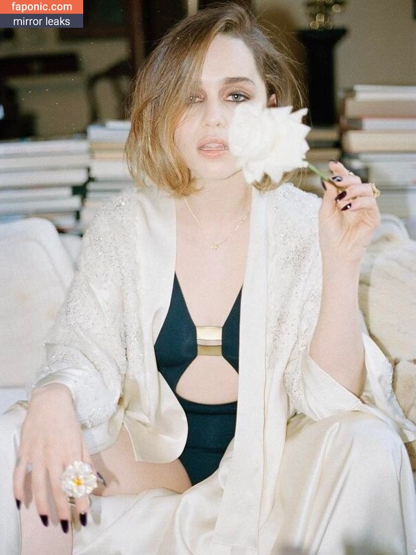 Emilia Clarke, clarkeyxo, emilia_clarke, emiliaclarke, emiliaclarkecentral, https: Scurgeri de nuduri OnlyFans Fotografie #311