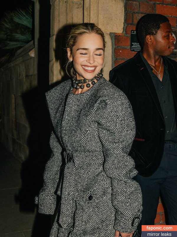 Emilia Clarke, clarkeyxo, emilia_clarke, emiliaclarke, emiliaclarkecentral, https: Scurgeri de nuduri OnlyFans Fotografie #325