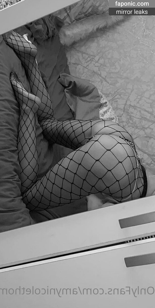 amy_nicolexx, amythompson893, https:, petitesneakylink Scurgeri de nuduri OnlyFans Fotografie #90