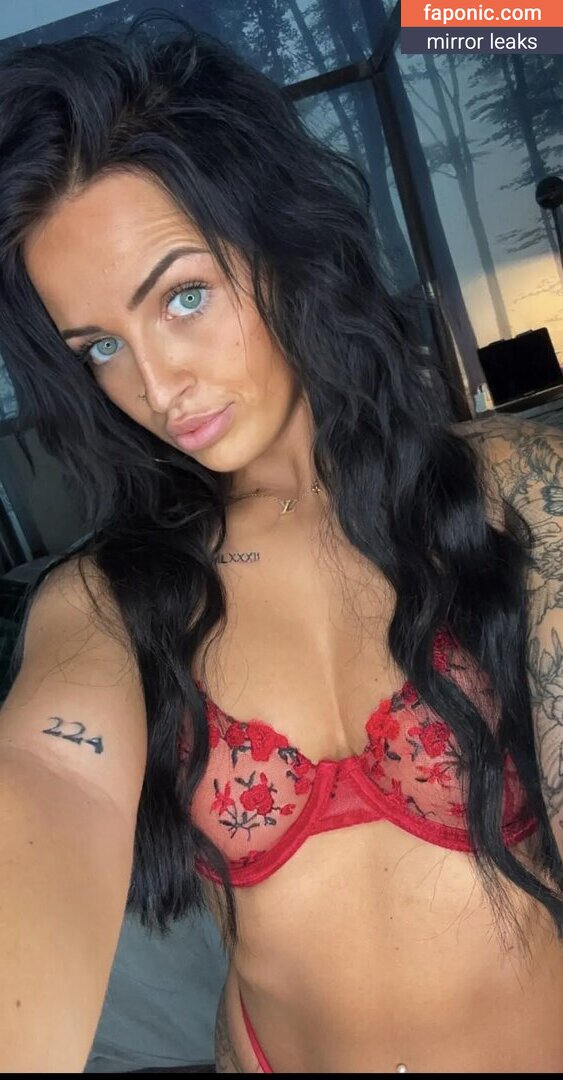 Petitetattedplati, Ronika Eskins, ronika_eskins Scurgeri de nuduri OnlyFans Fotografie #25