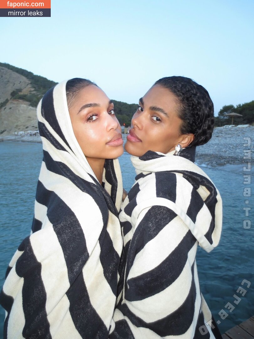 Tina Kunakey, tinakworld, tinariccia Scurgeri de nuduri  Fotografie #2