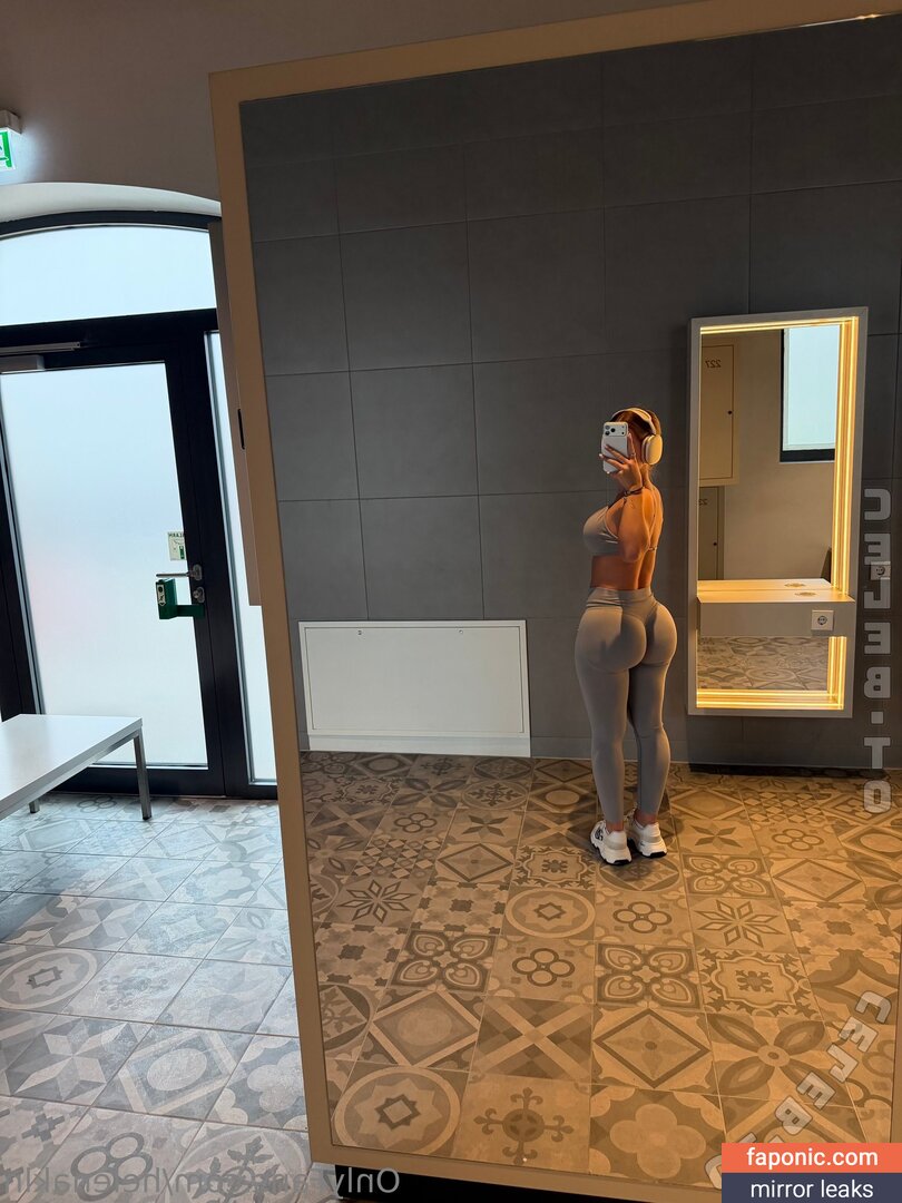 Helenaakln, HelenaklnStreamt, helenakln, https: Scurgeri de nuduri OnlyFans Fotografie #12