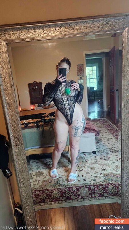 SexyWaterFlower