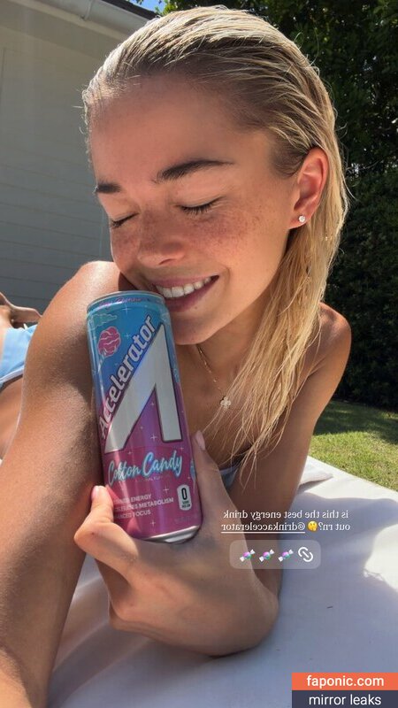 Livvy, Livvy Dunne, Livvydunne, Olivia Dunne Scurgeri de nuduri  Fotografie #454