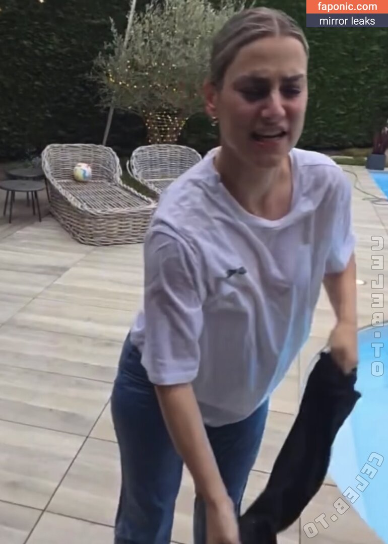 Lia Mitrou, liamitrou, passimitrou Scurgeri de nuduri  Fotografie #4