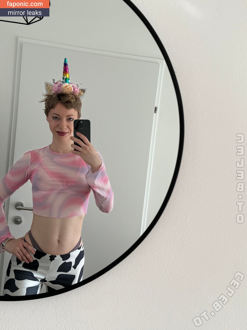 Die Militante Veganerin, Die Wilde Veganerin, diewildeveganerin Scurgeri de nuduri OnlyFans Fotografie #147