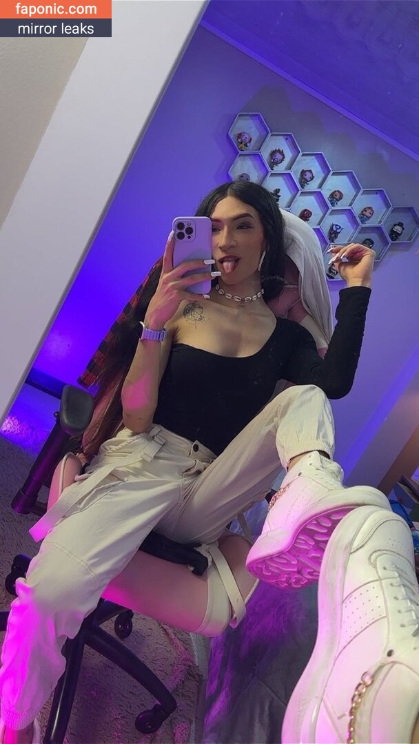 Kyllie Fox, _KylieFox_, https:, kyliefoxxy, kylliefox, kylliefox_ Scurgeri de nuduri OnlyFans Fotografie #17