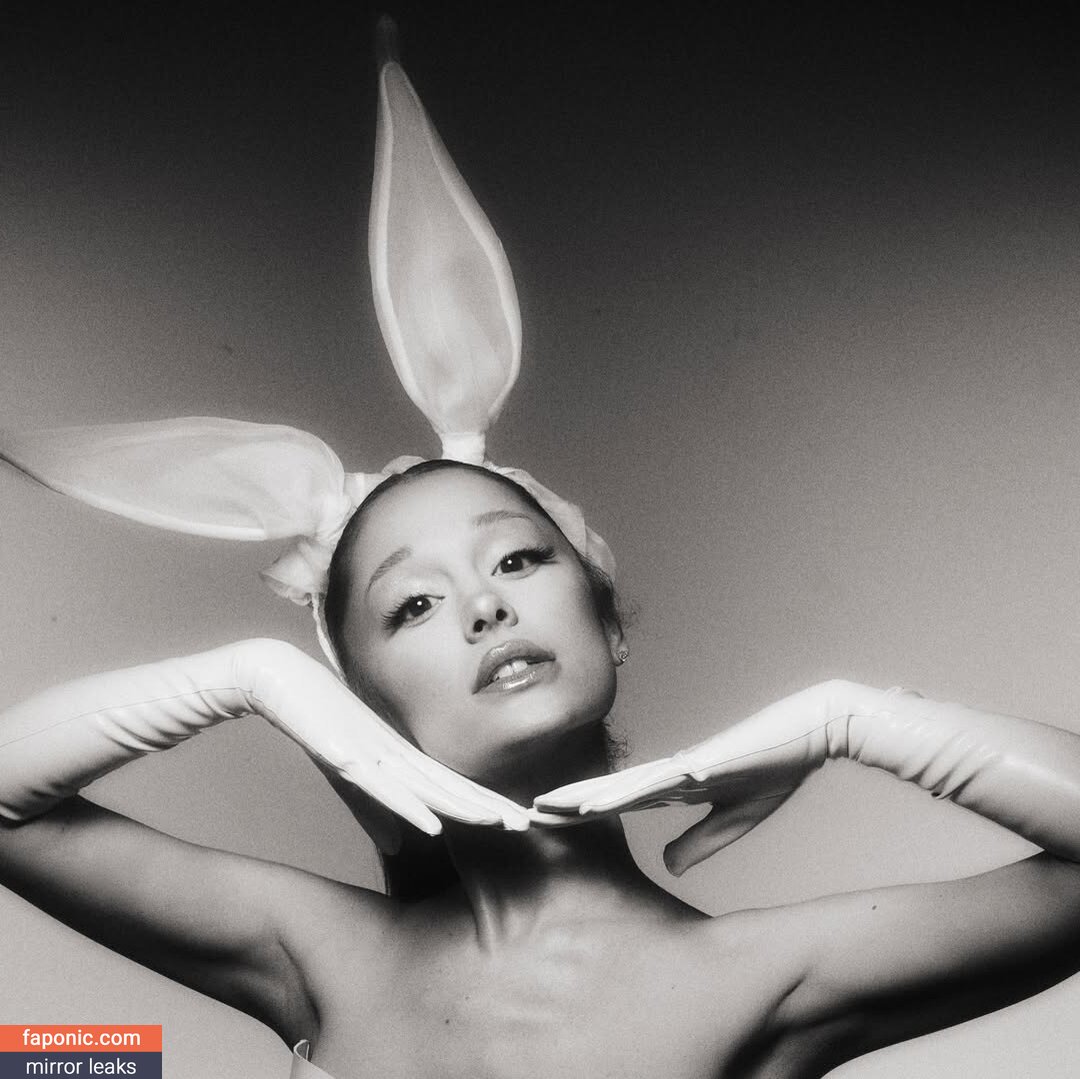 Ariana Grande, arianagrande Scurgeri de nuduri OnlyFans Fotografie #145