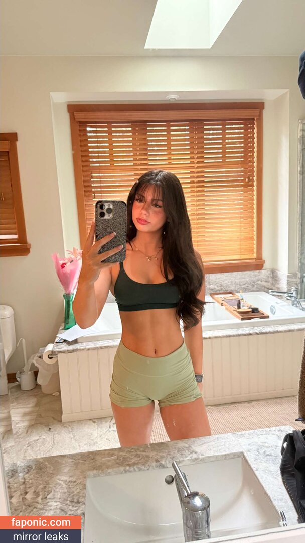 Mikayla Campinos, ltsmikaylacampinos, mikaylacampinos Scurgeri de nuduri  Fotografie #228