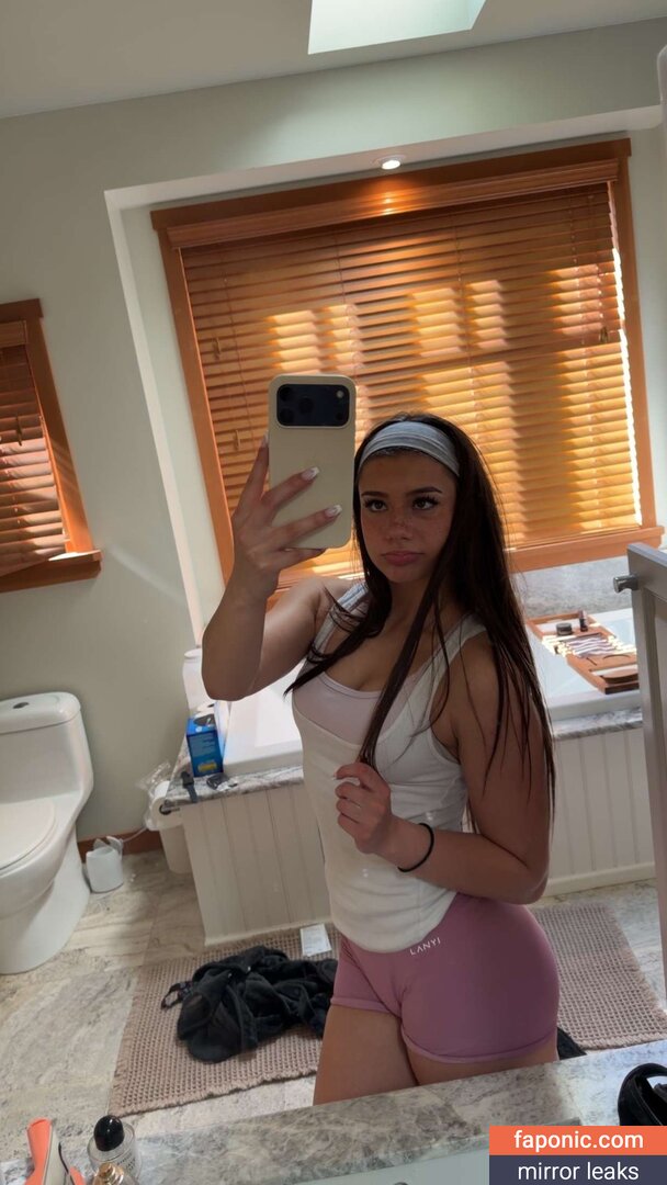 Mikayla Campinos, ltsmikaylacampinos, mikaylacampinos Scurgeri de nuduri  Fotografie #356