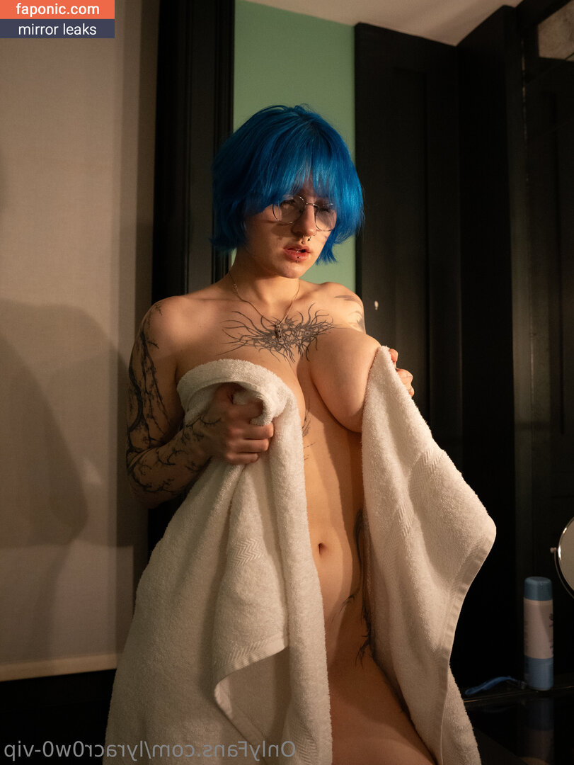 Lyra Crow, lyracr0w0 Scurgeri de nuduri OnlyFans Fotografie #172