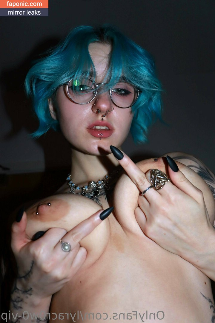 Lyra Crow, lyracr0w0 Scurgeri de nuduri OnlyFans Fotografie #211