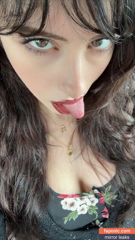 LITTLELIV, Liv Littlelivbug, littlelivbug Scurgeri de nuduri OnlyFans Fotografie #9