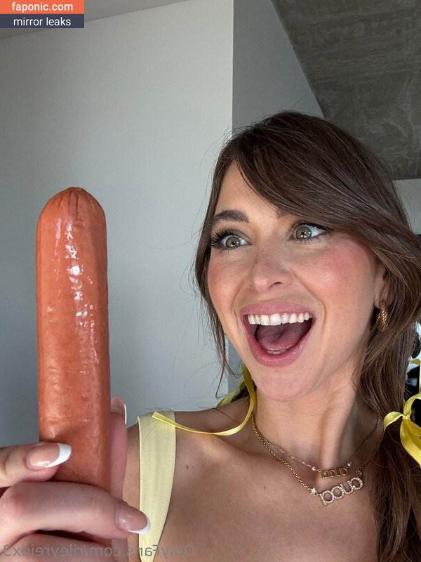 Riley Reid, RileyReidTikTok, hellorileyreid, rileyreidx3 Scurgeri de nuduri OnlyFans Fotografie #3081