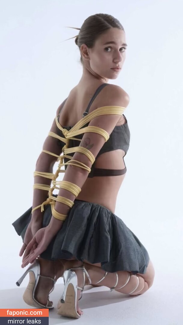 Anna Malyg0n, mmollyyy.ann Scurgeri de nuduri  Fotografie #12