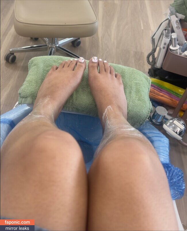 Princess, pr1nc4ss, princesslove, prlnc4ss Scurgeri de nuduri OnlyFans Fotografie #2