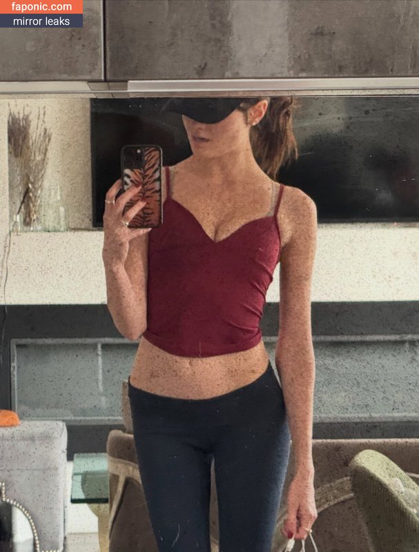 caitlinerinoneill, heyitsapril Scurgeri de nuduri OnlyFans Fotografie #14