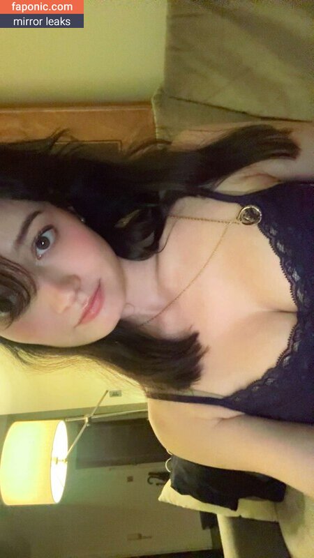 caitlinerinoneill, heyitsapril Scurgeri de nuduri OnlyFans Fotografie #22