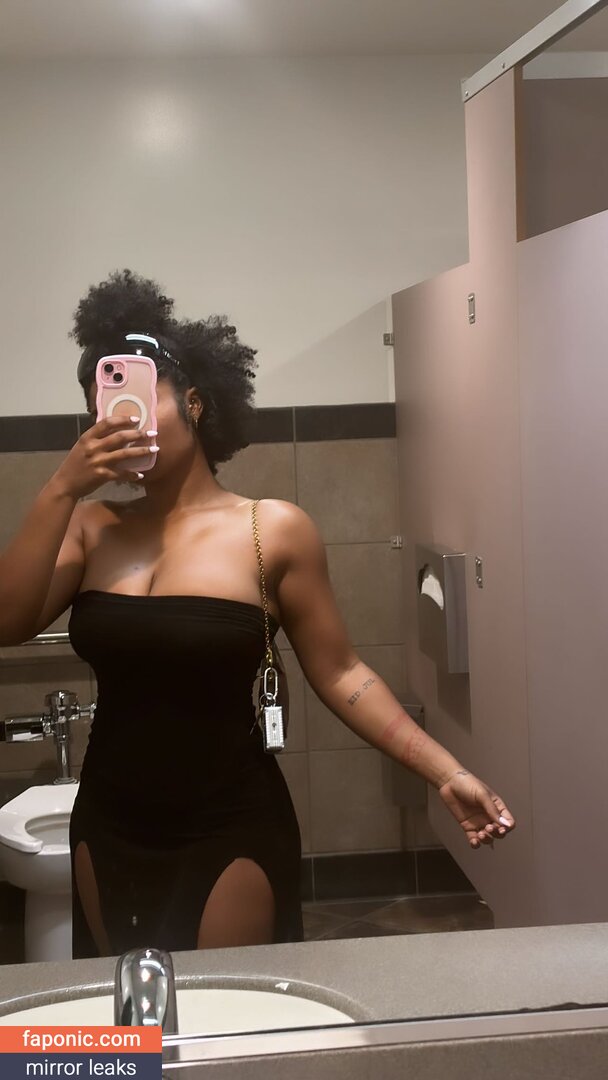 Kyylareneee, kurlykyy, kurrlyyy, kyylarenee Scurgeri de nuduri OnlyFans Fotografie #28