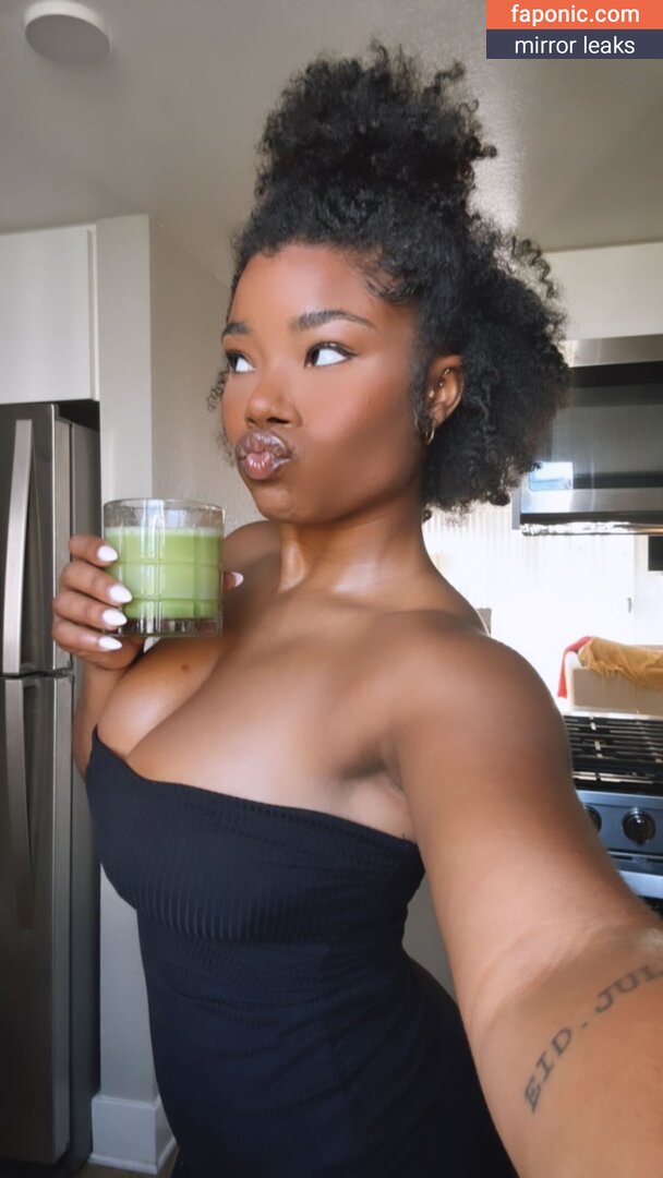 Kyylareneee, kurlykyy, kurrlyyy, kyylarenee Scurgeri de nuduri OnlyFans Fotografie #35