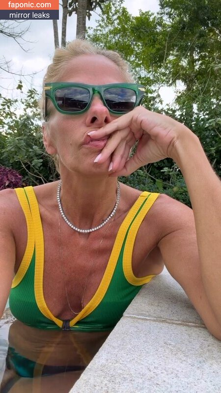 Adriane Galisteu, galisteuoficial Scurgeri de nuduri  Fotografie #330