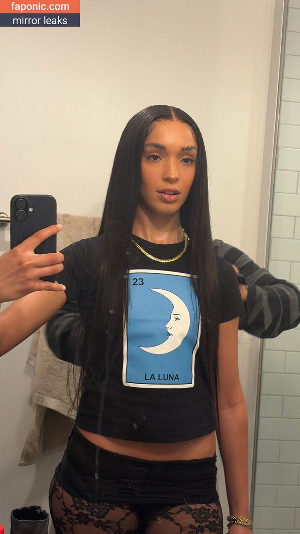 Dina Ayada