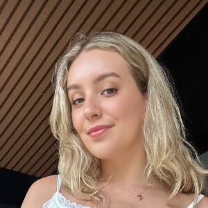 Natalie Rhoades18